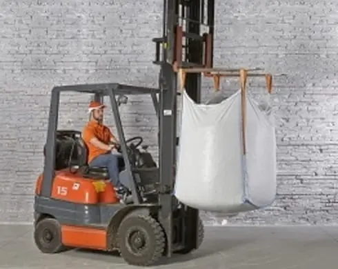 livraison et chargement de bigbag sur remorque ou vehicule avec hayon